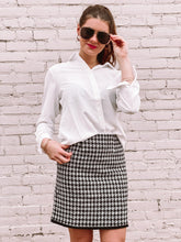 Load image into Gallery viewer, Amelie Houndstooth Skirt
