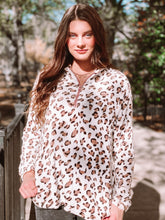 Load image into Gallery viewer, Leopard Cozy Pullover freeshipping - Belle Isabella Boutique
